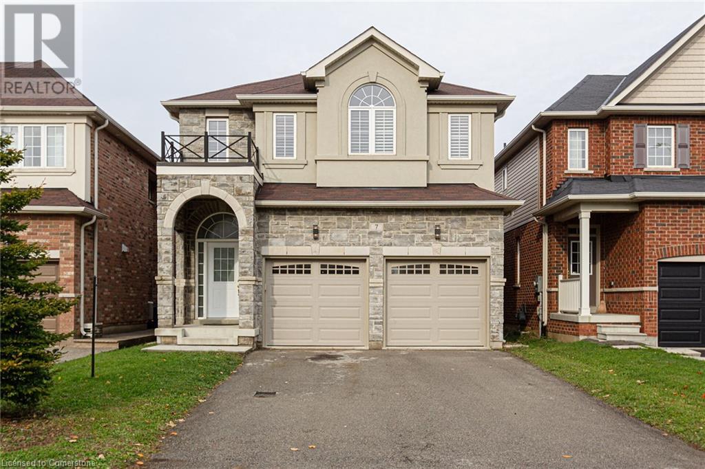 7 CONNELL Crescent, hamilton, Ontario