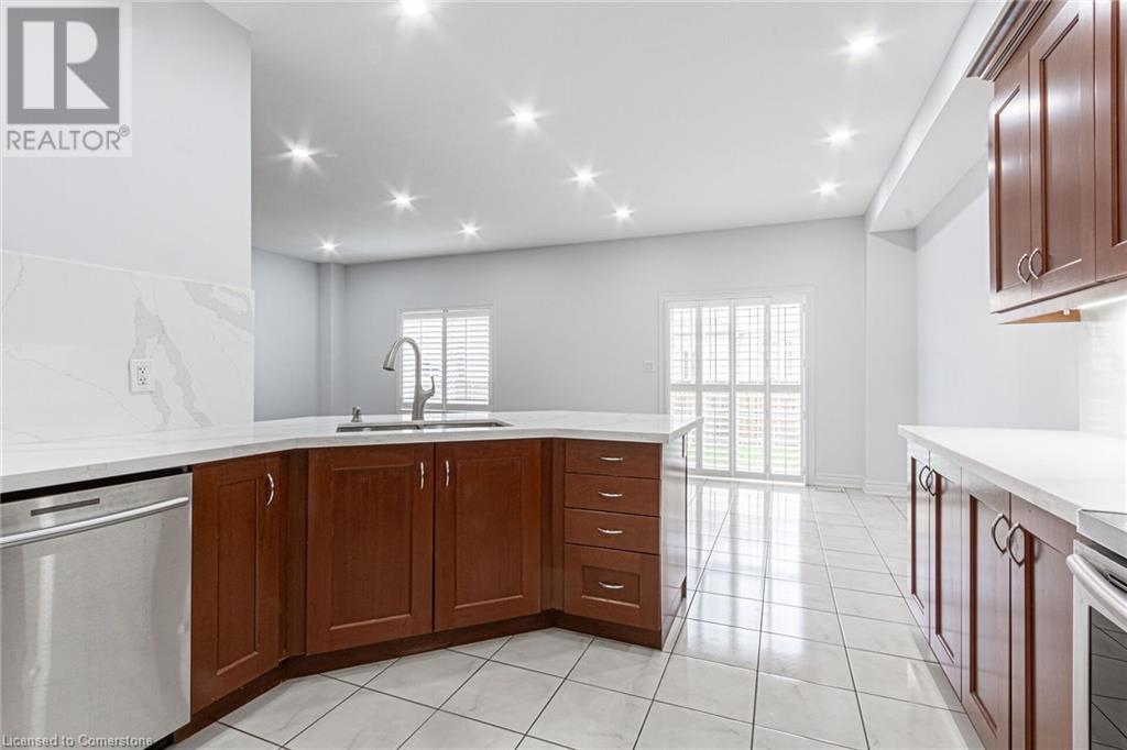 7 Connell Crescent, Hamilton, Ontario  L9C 0C8 - Photo 12 - 40674591