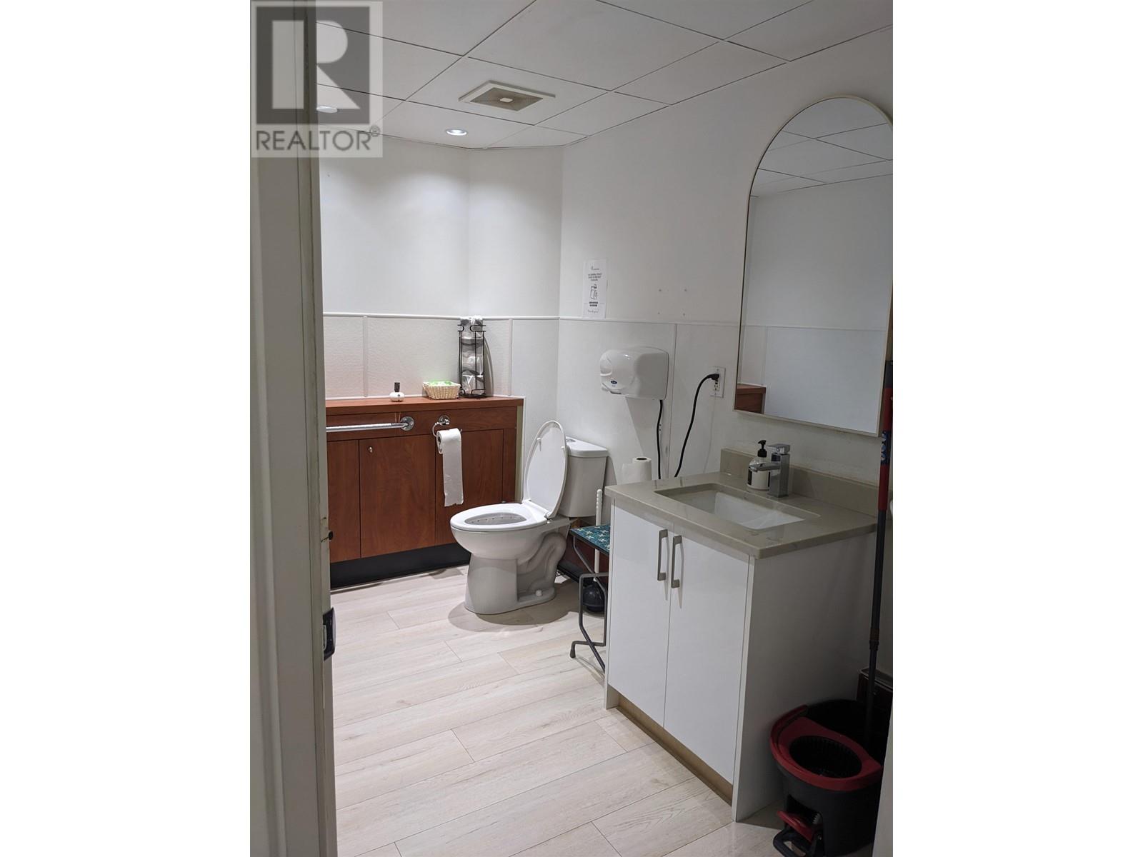 3652 W Broadway West, Vancouver, British Columbia  V6R 2B7 - Photo 17 - C8063856