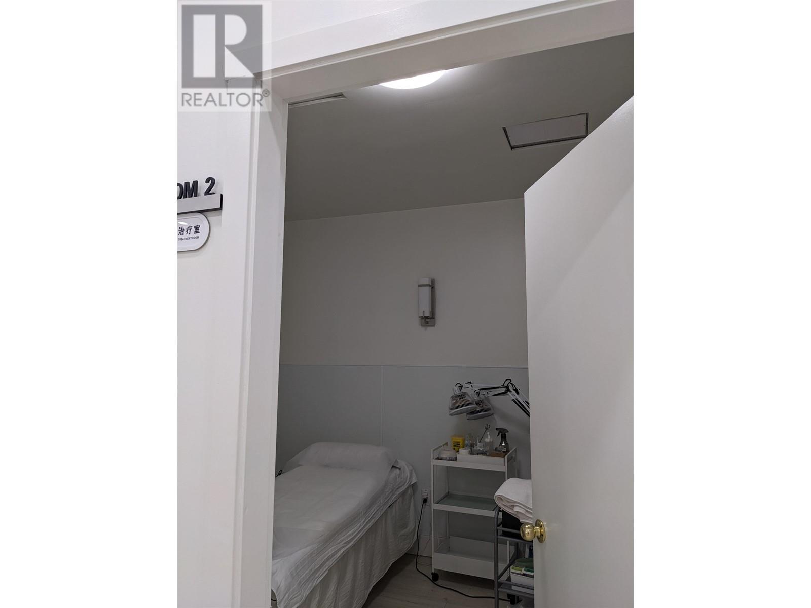 3652 W Broadway West, Vancouver, British Columbia  V6R 2B7 - Photo 12 - C8063856