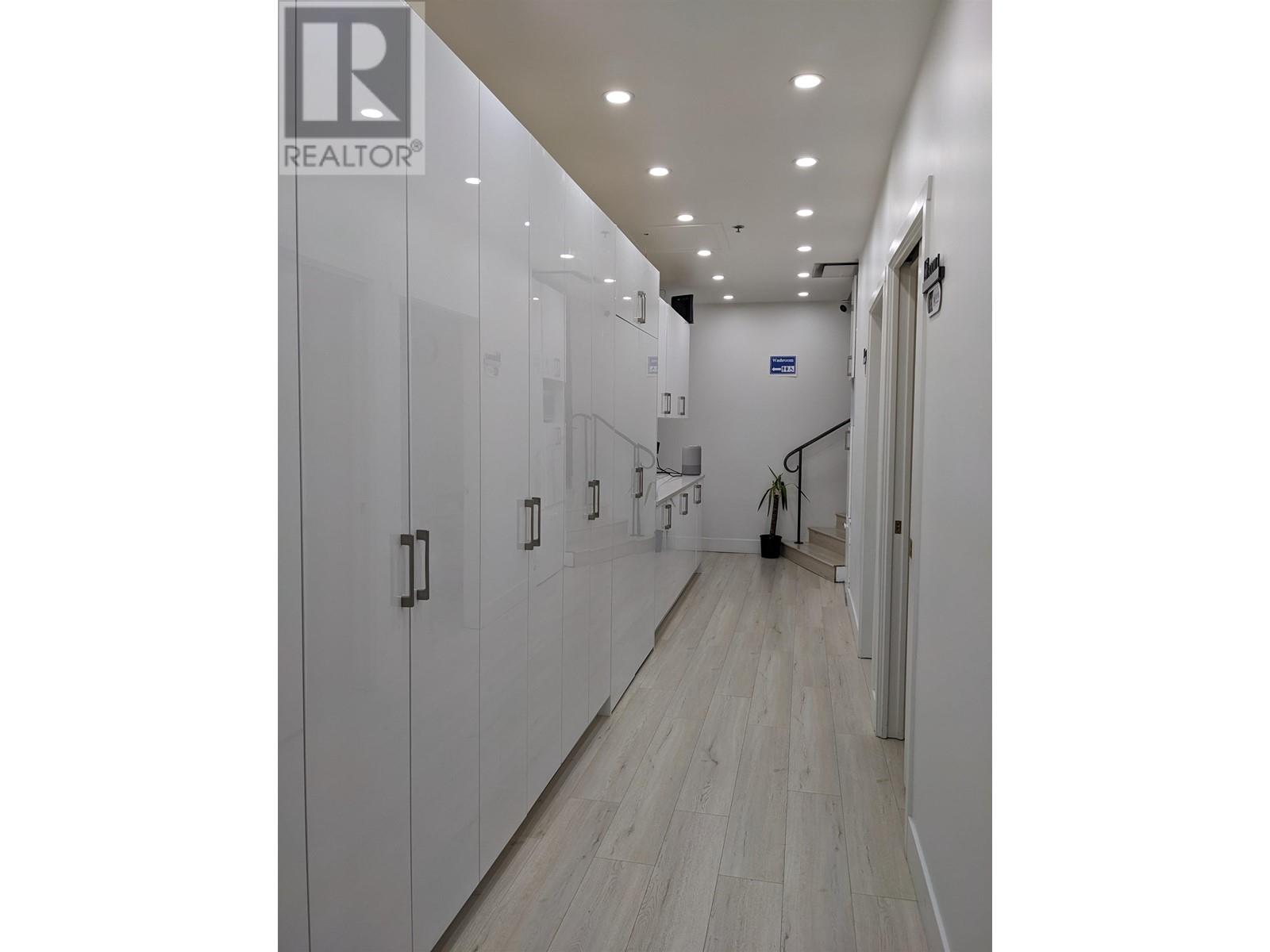 3652 W Broadway West, Vancouver, British Columbia  V6R 2B7 - Photo 9 - C8063856