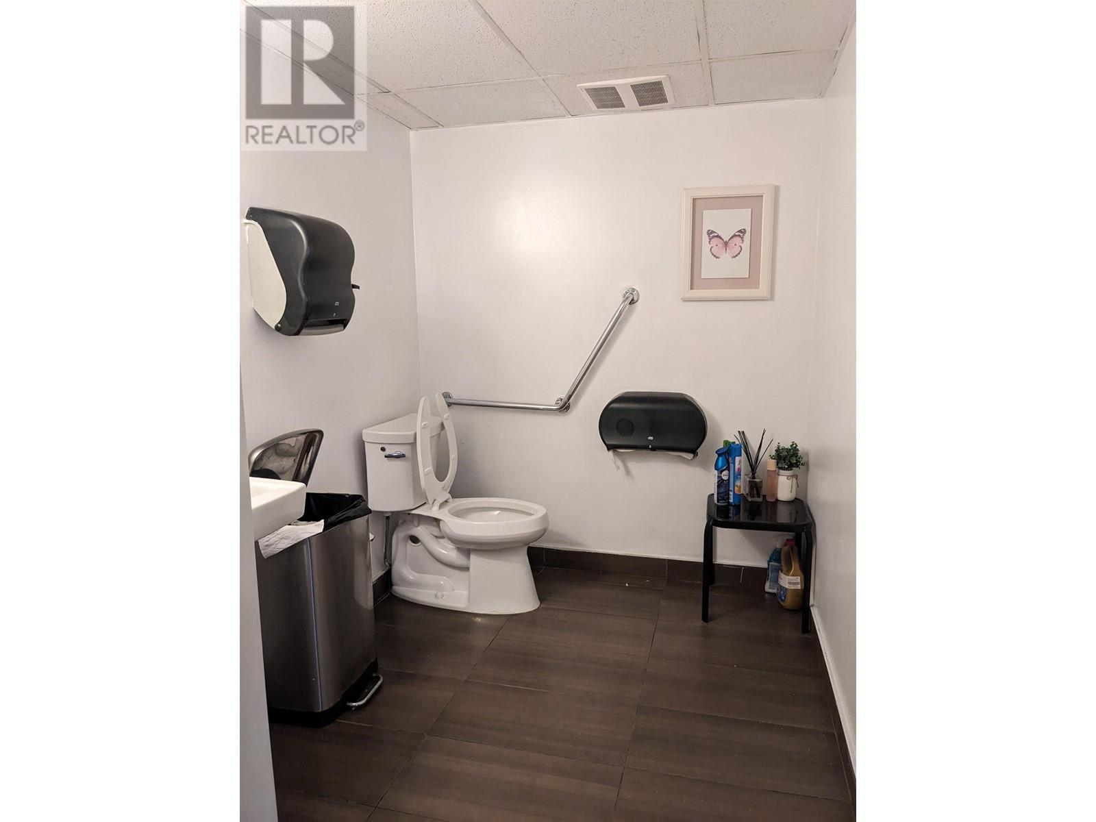 Listing Picture 15 of 18 : 100 4400 HAZELBRIDGE WAY, Richmond / 烈治文 - 魯藝地產 Yvonne Lu Group - MLS Medallion Club Member