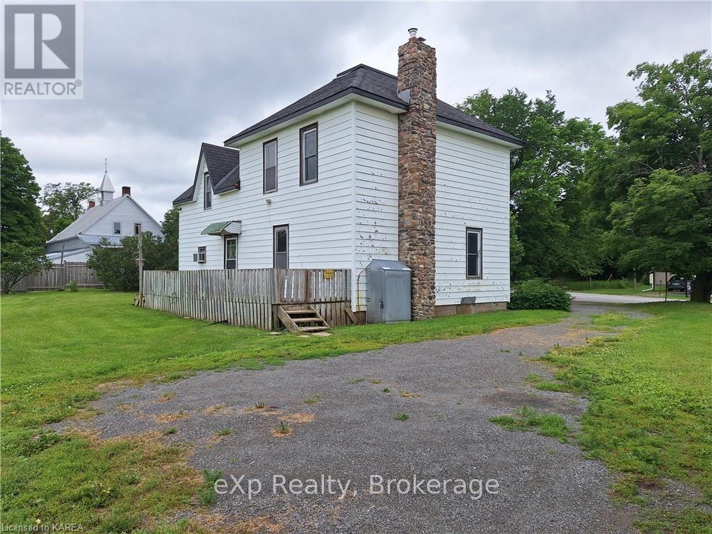 338 Burridge Road, South Frontenac (Frontenac South), Ontario  K0H 1T0 - Photo 4 - X9410328