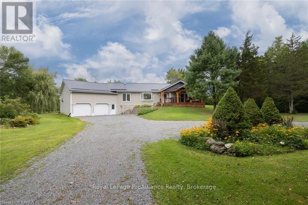 407 Dean Smith Road, South Frontenac, Ontario  K0H 2L0 - Photo 2 - X9412115