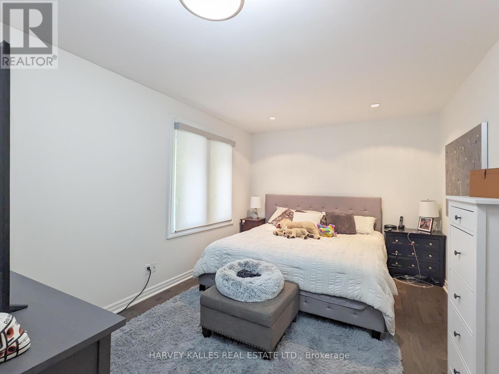 9 Highbourne Road, Toronto, Ontario  M5P 2J1 - Photo 11 - C10410132