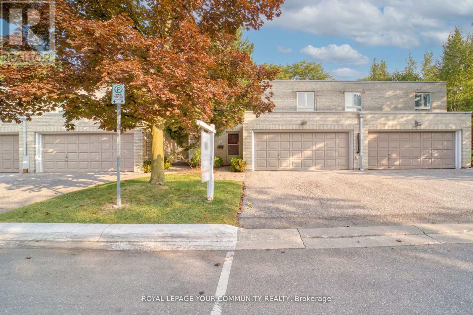 26 Crimson Millway, Toronto, Ontario  M2L 1T6 - Photo 2 - C10407859