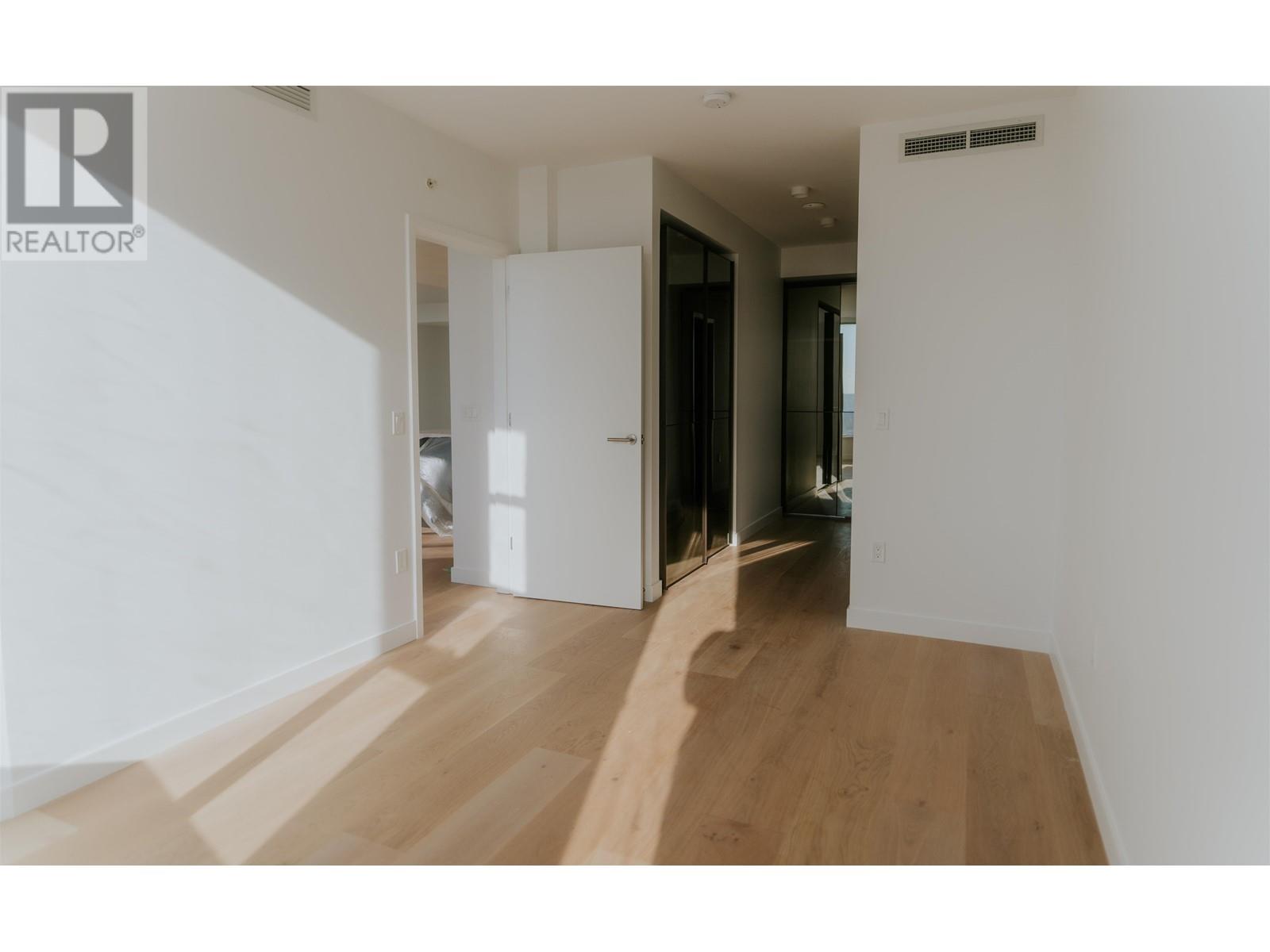 Listing Picture 14 of 25 : 3810 1289 HORNBY STREET, Vancouver / 溫哥華 - 魯藝地產 Yvonne Lu Group - MLS Medallion Club Member