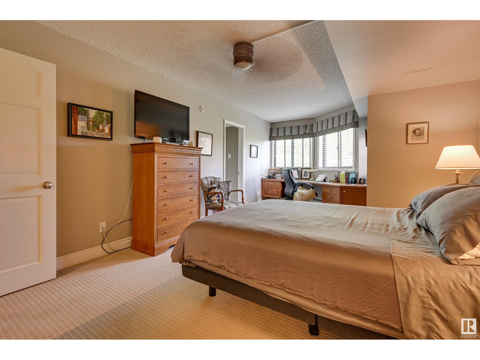 #10 9734 111 St Nw, Edmonton, Alberta  T5K 1J8 - Photo 27 - E4412900