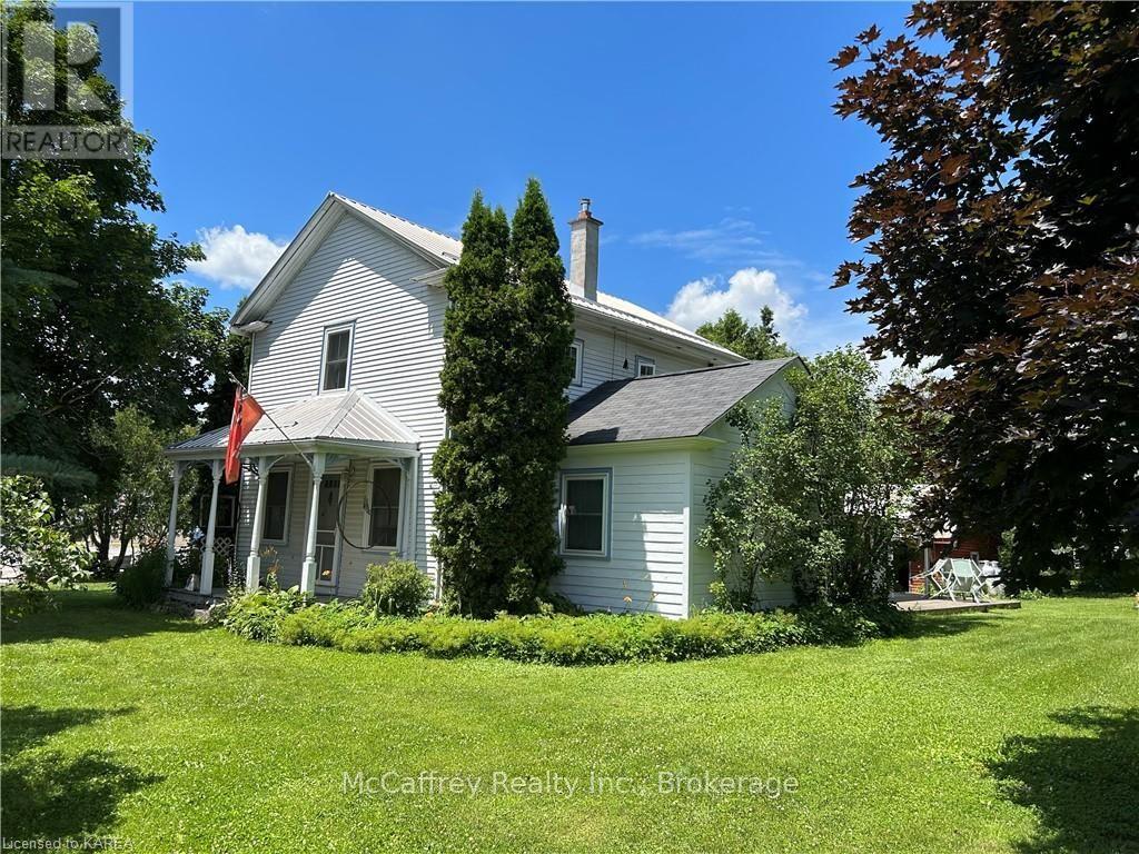 4 PEEL STREET, Stone Mills, Ontario