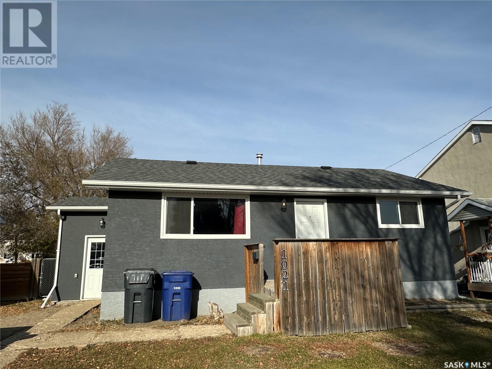 1021 Bison Avenue, Weyburn, Saskatchewan  S4H 0K1 - Photo 1 - SK987713