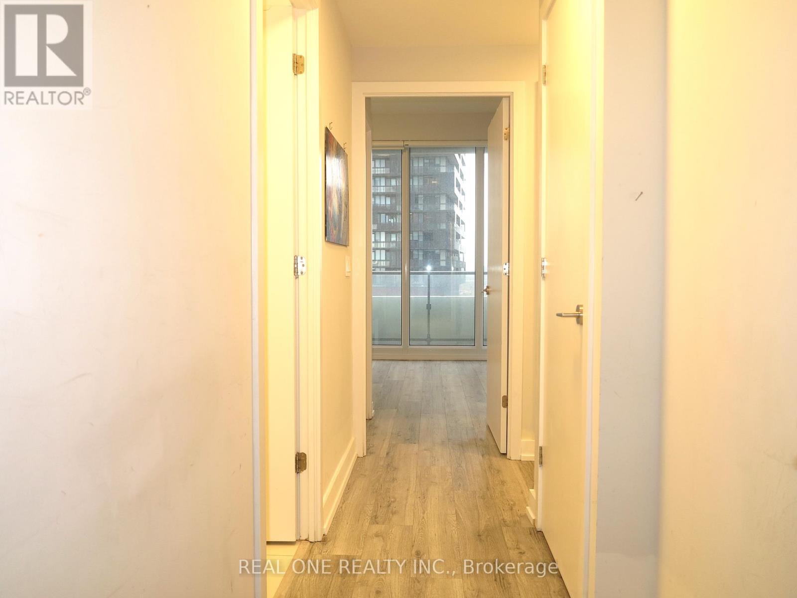 3002 - 2221 Yonge Street, Toronto, Ontario  M4S 2B4 - Photo 3 - C10409339