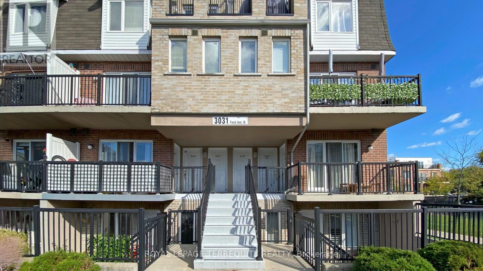 2027 - 3031 Finch Avenue W, Toronto, Ontario  M9M 0A3 - Photo 19 - W10408329