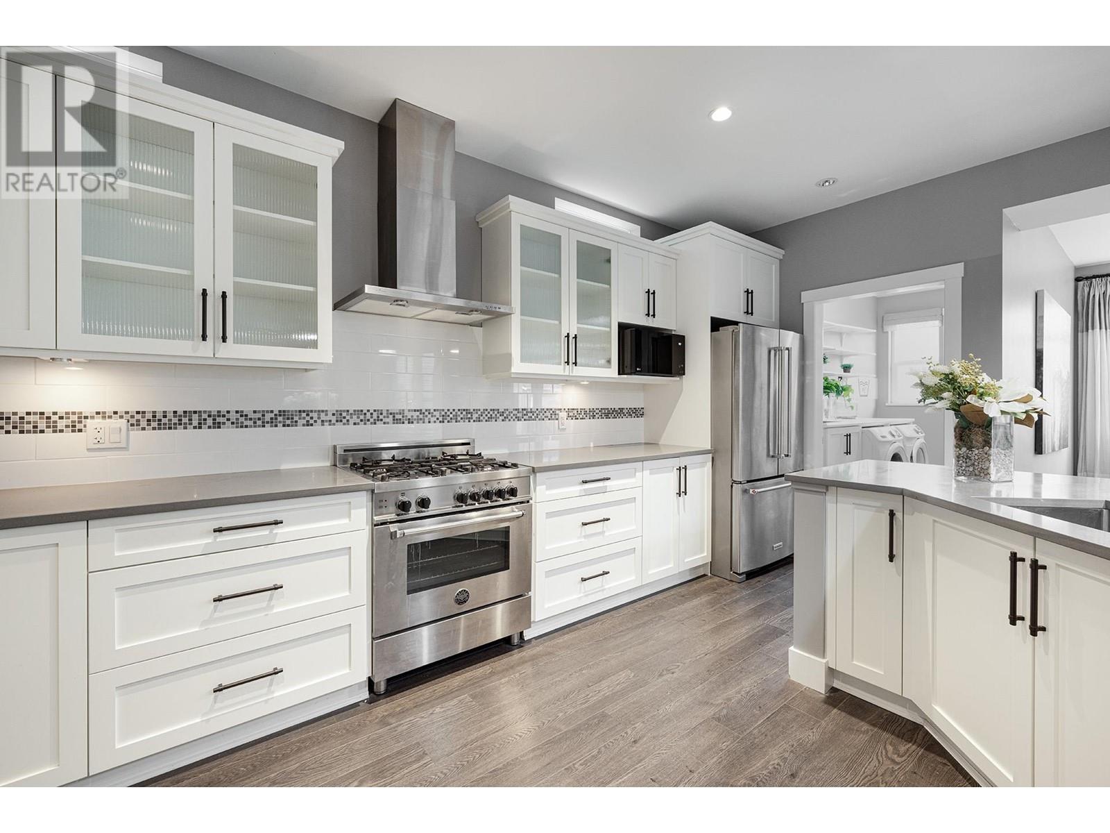 1432 Argyle Street, Coquitlam, British Columbia  V3E 0L3 - Photo 7 - R2940093