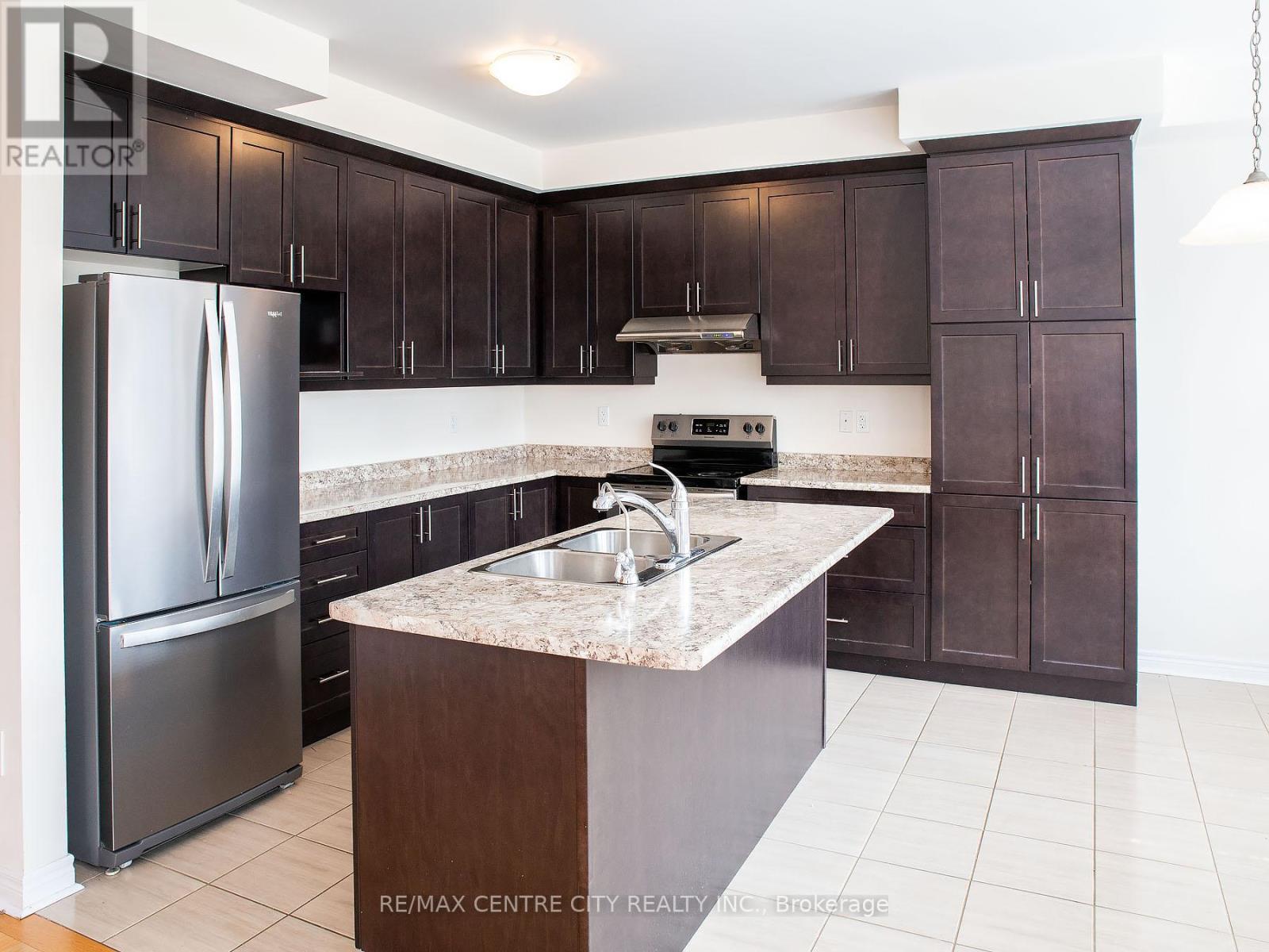 983 Edinburgh Drive, Woodstock, Ontario  N4T 0L4 - Photo 8 - X10407633