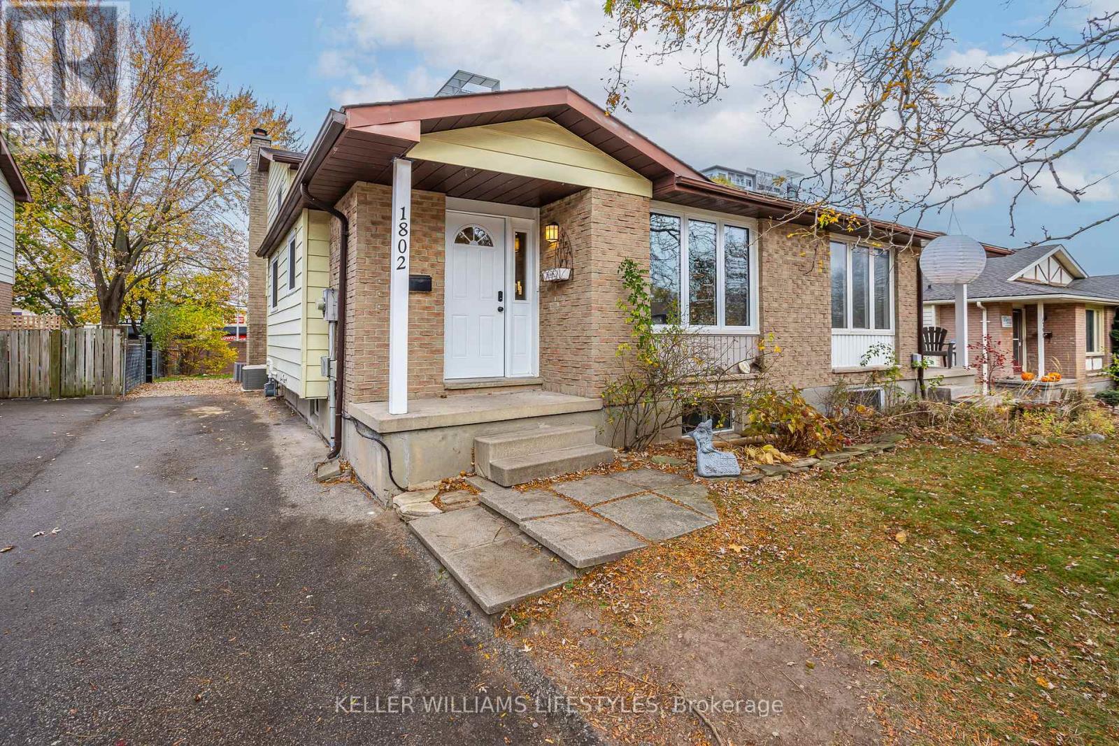 1802 ATTAWANDARON ROAD, London, Ontario