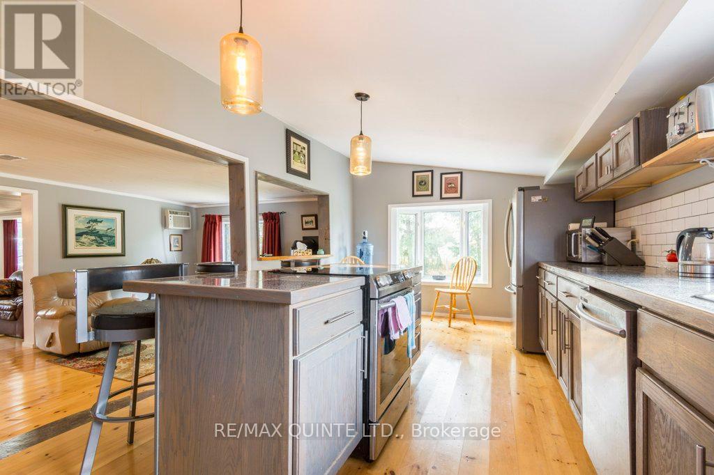 1083 County Road 5, Prince Edward County, Ontario  K0K 2T0 - Photo 12 - X9505422