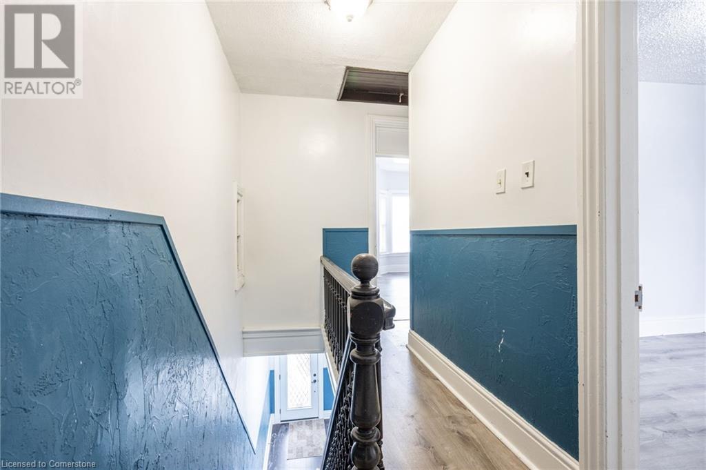 21 Oxford Street, Hamilton, Ontario  L8R 2W9 - Photo 15 - 40674631