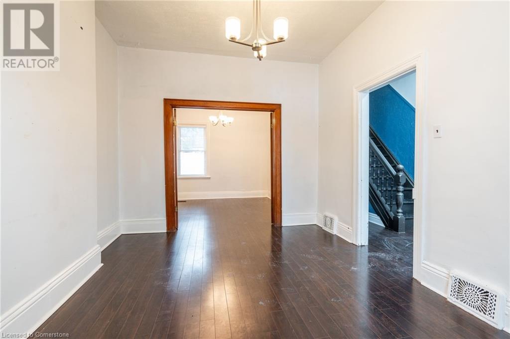 21 Oxford Street, Hamilton, Ontario  L8R 2W9 - Photo 6 - 40674631