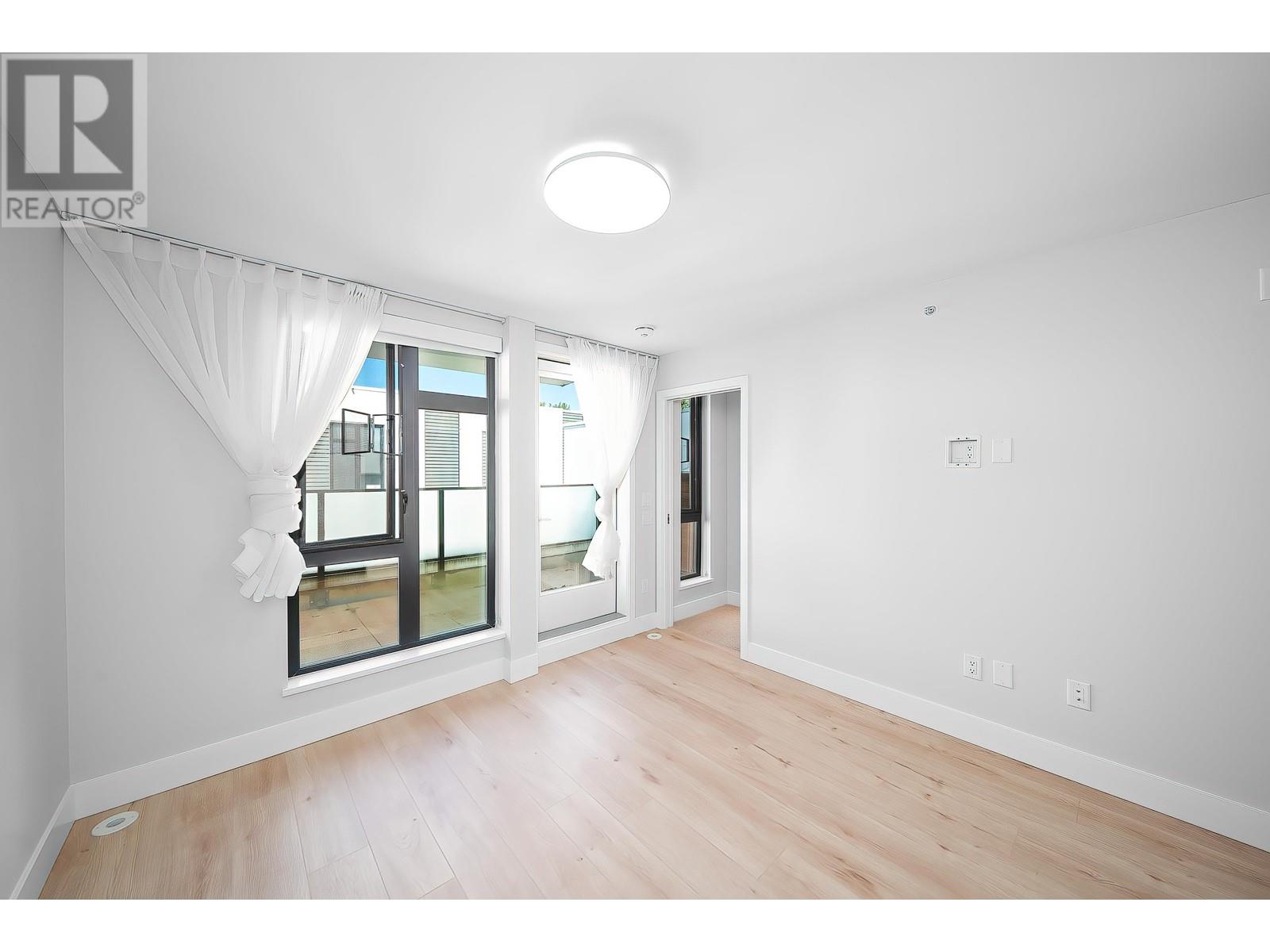 Listing Picture 11 of 30 : 7312 GRANVILLE STREET, Vancouver / 溫哥華 - 魯藝地產 Yvonne Lu Group - MLS Medallion Club Member