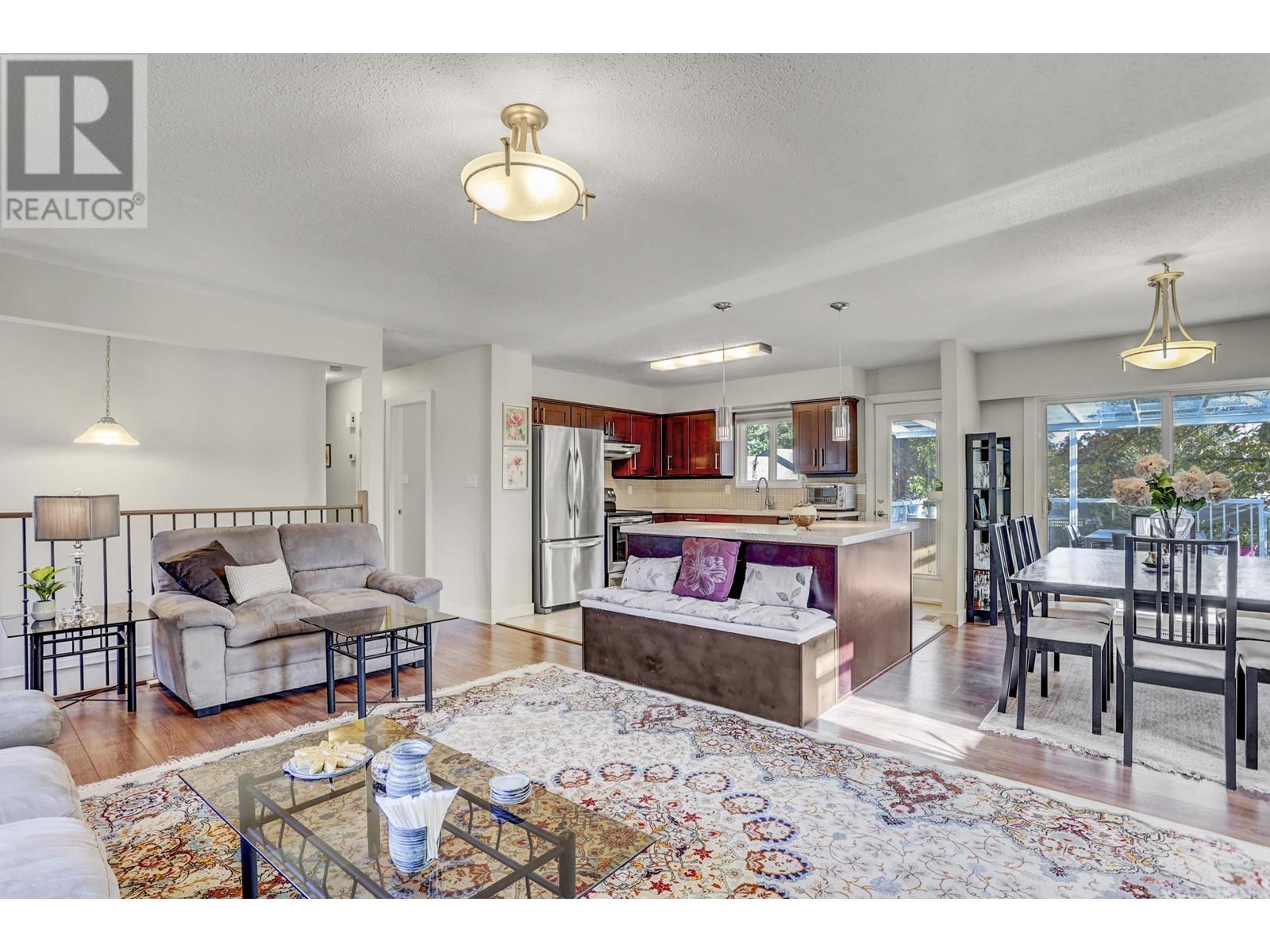 11958 Hall Street, Maple Ridge, British Columbia  V2X 5L8 - Photo 3 - R2942559