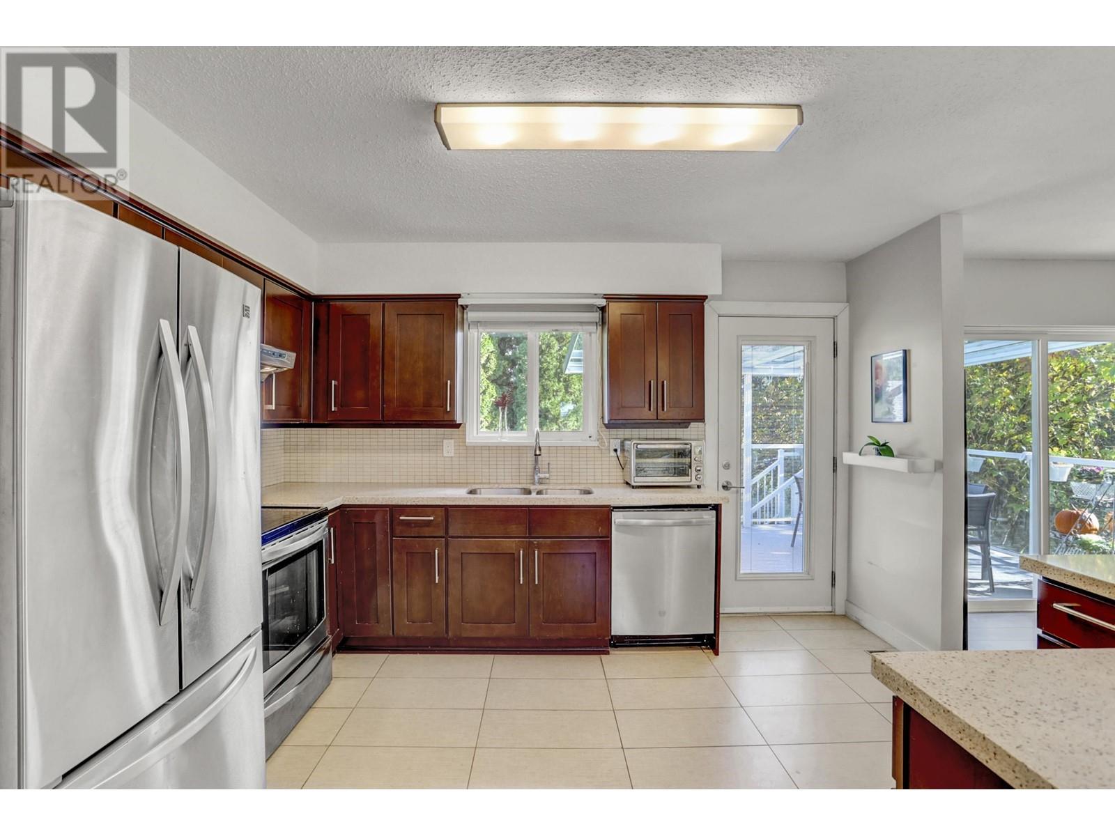 11958 Hall Street, Maple Ridge, British Columbia  V2X 5L8 - Photo 5 - R2942559