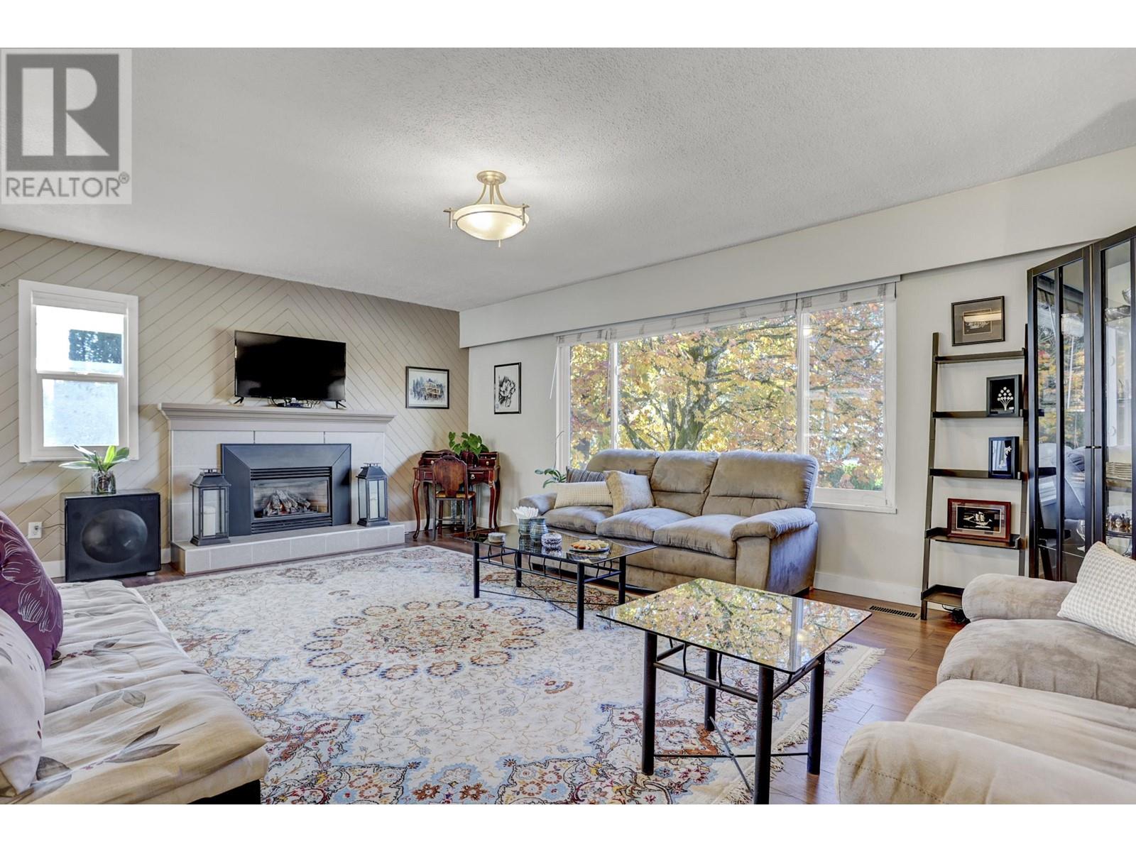 11958 Hall Street, Maple Ridge, British Columbia  V2X 5L8 - Photo 9 - R2942559