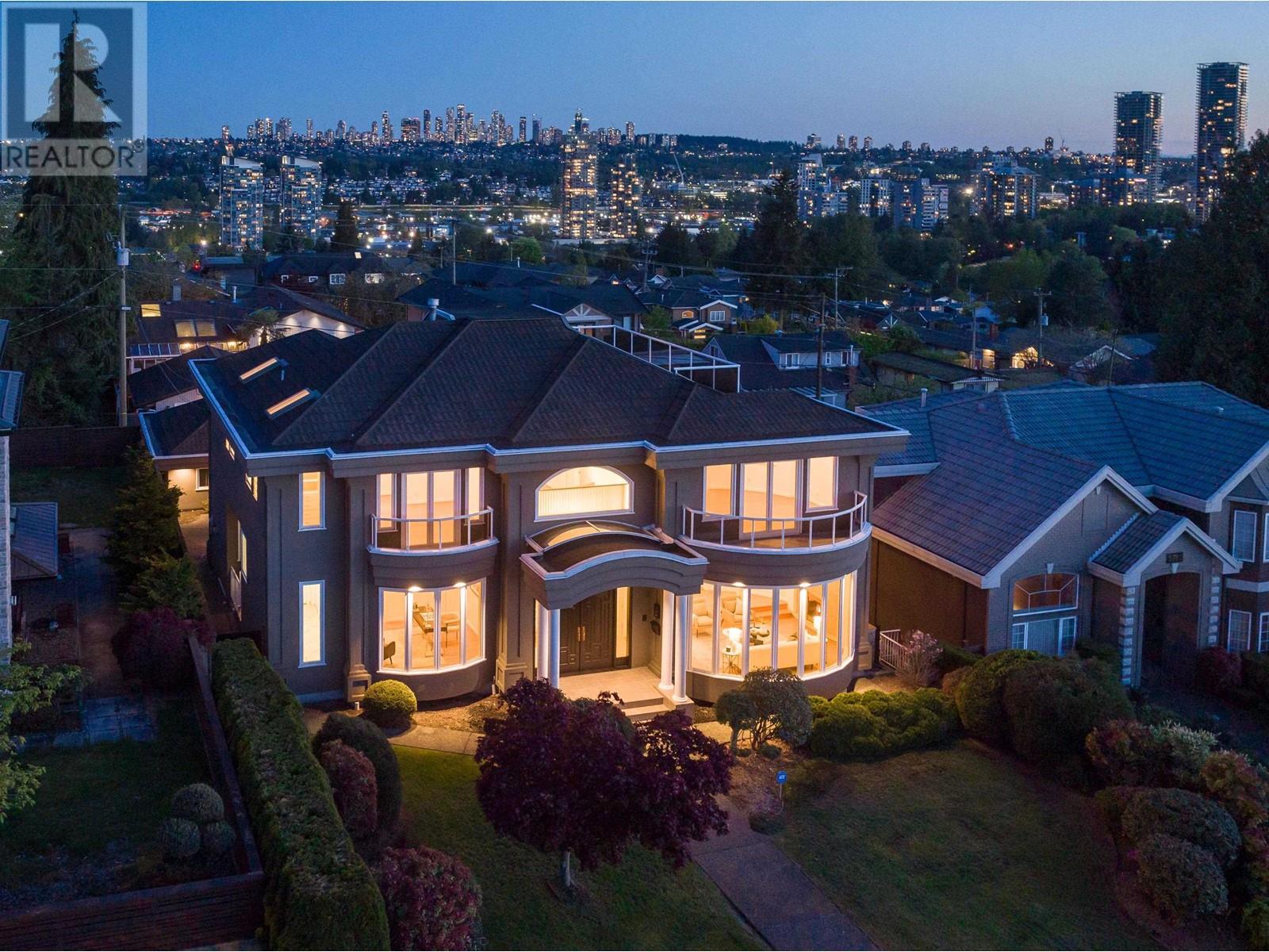 Listing Picture 38 of 40 : 5770 CHARLES STREET, Burnaby / 本拿比 - 魯藝地產 Yvonne Lu Group - MLS Medallion Club Member