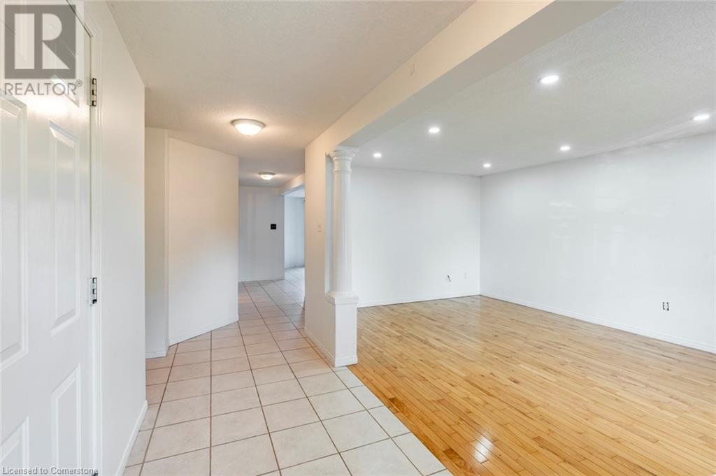 79 Munroe Crescent Unit# Upper, Guelph, Ontario  N1G 5E3 - Photo 6 - 40674677