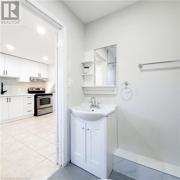 116 Fairholt Road Unit# 4, Hamilton, Ontario  L8M 2T7 - Photo 13 - 40674705