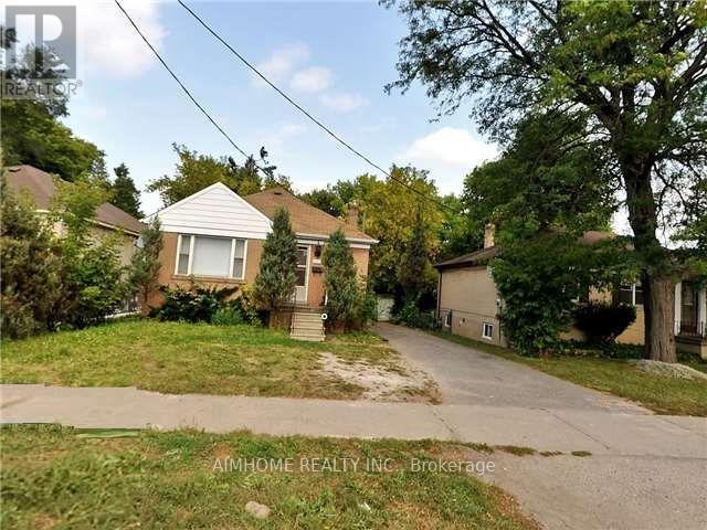 Main - 222 Finch Avenue E, Toronto, Ontario  M2N 4R9 - Photo 1 - C10409416