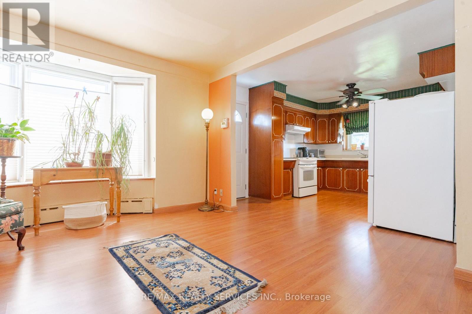 Property at 1652 JANE STREET image 1