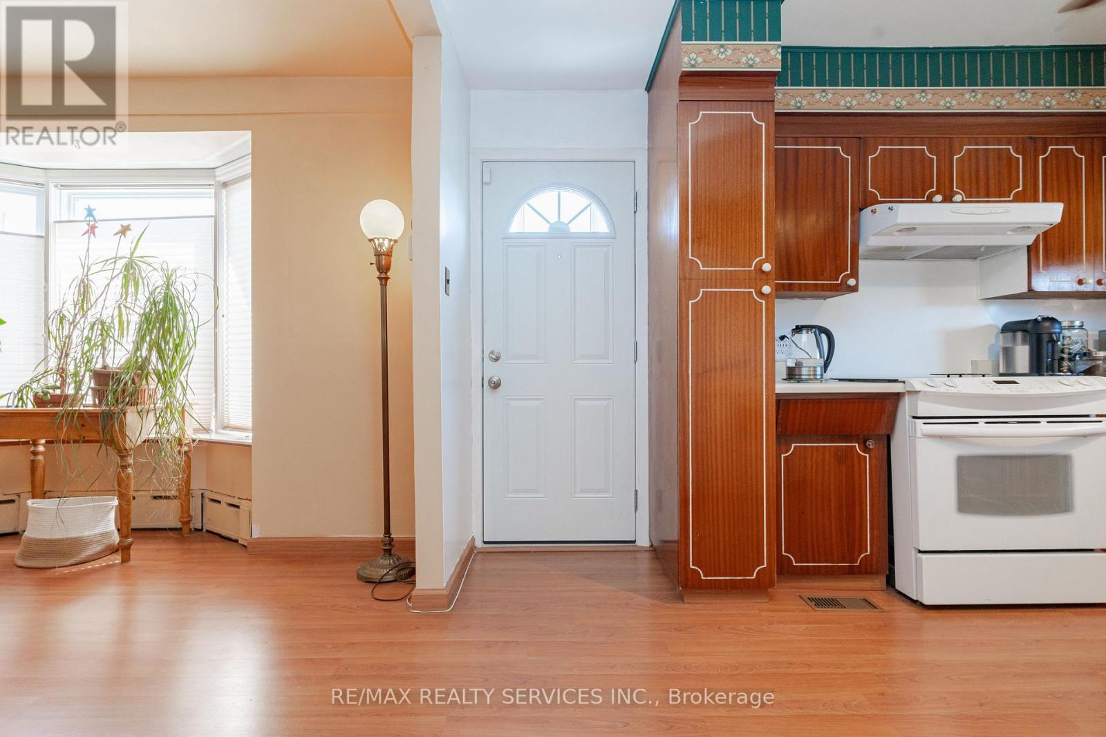 Property at 1652 JANE STREET image 5