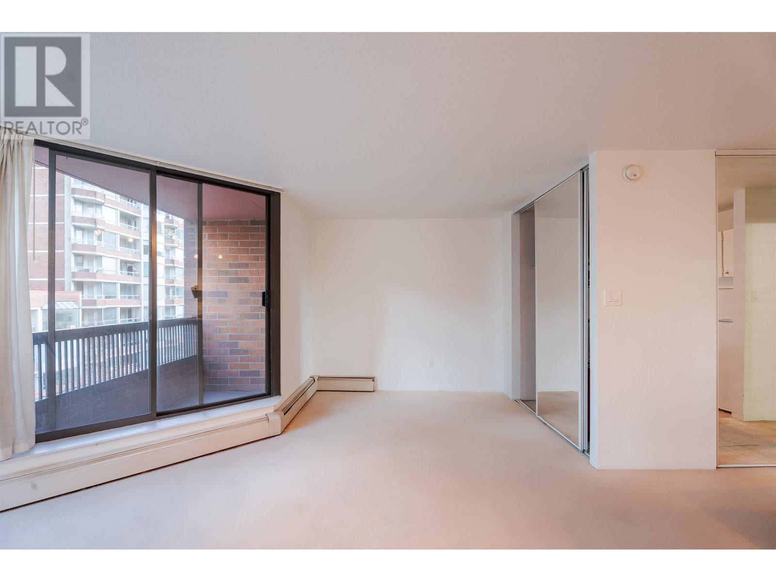 Listing Picture 5 of 16 : 601 1333 HORNBY STREET, Vancouver / 溫哥華 - 魯藝地產 Yvonne Lu Group - MLS Medallion Club Member