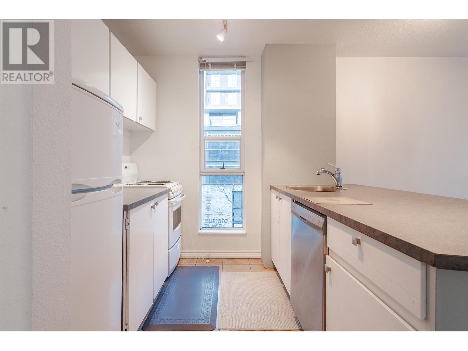 Listing Picture 8 of 16 : 601 1333 HORNBY STREET, Vancouver / 溫哥華 - 魯藝地產 Yvonne Lu Group - MLS Medallion Club Member