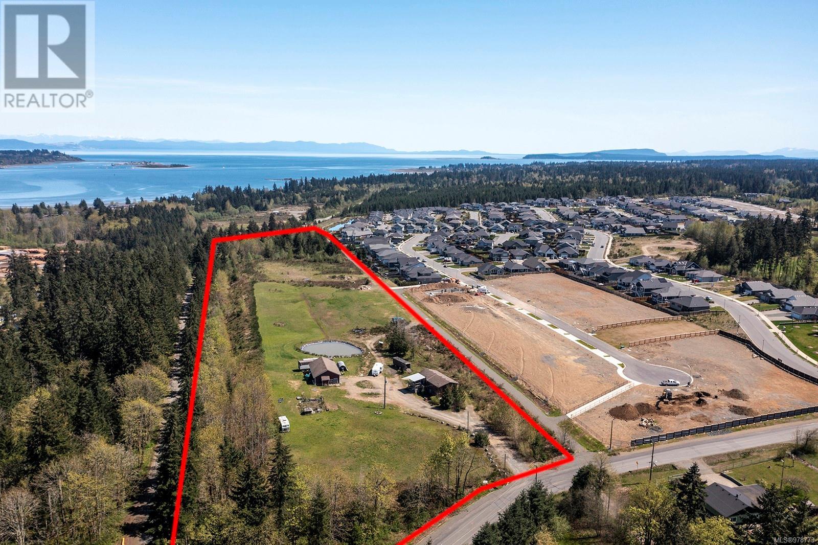 4120 Fraser Rd, Courtenay, British Columbia