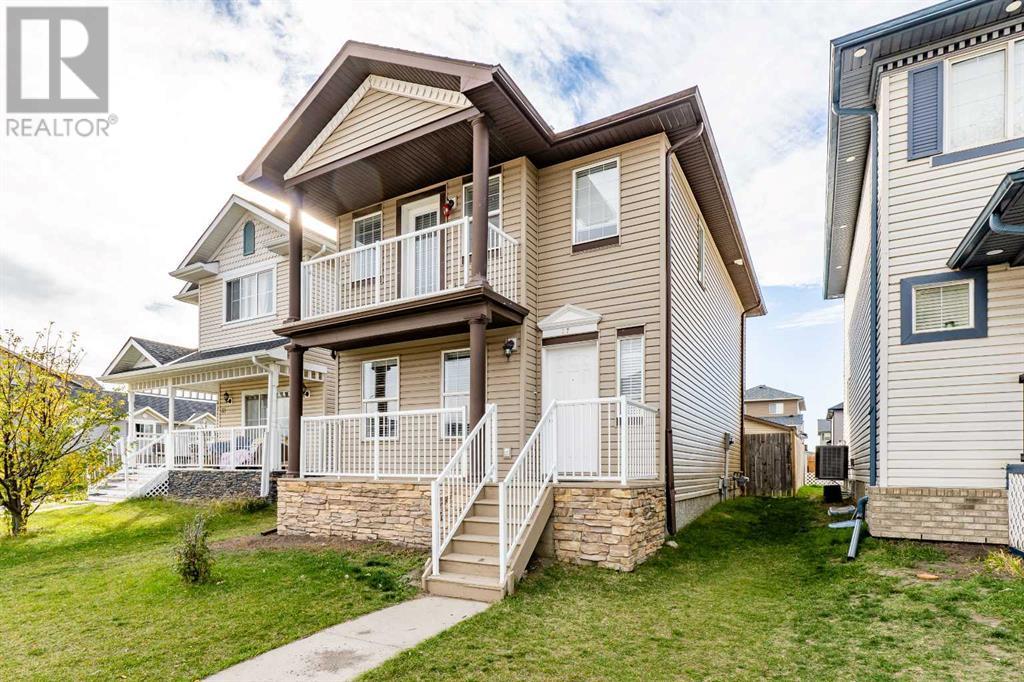 37 Taralake Terrace Ne, Calgary, Alberta  T3J 0A4 - Photo 3 - A2172336