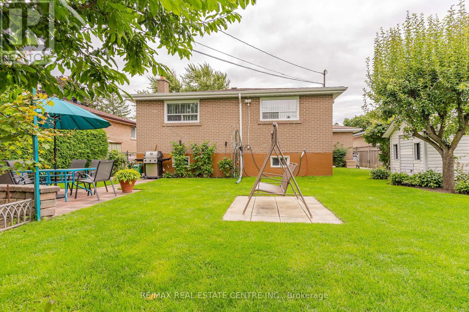 38 Basildon Crescent, Brampton, Ontario  L6T 2N3 - Photo 31 - W10410229