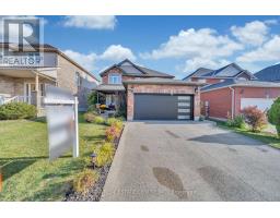 15 YARROW COURT, Kitchener, Ontario