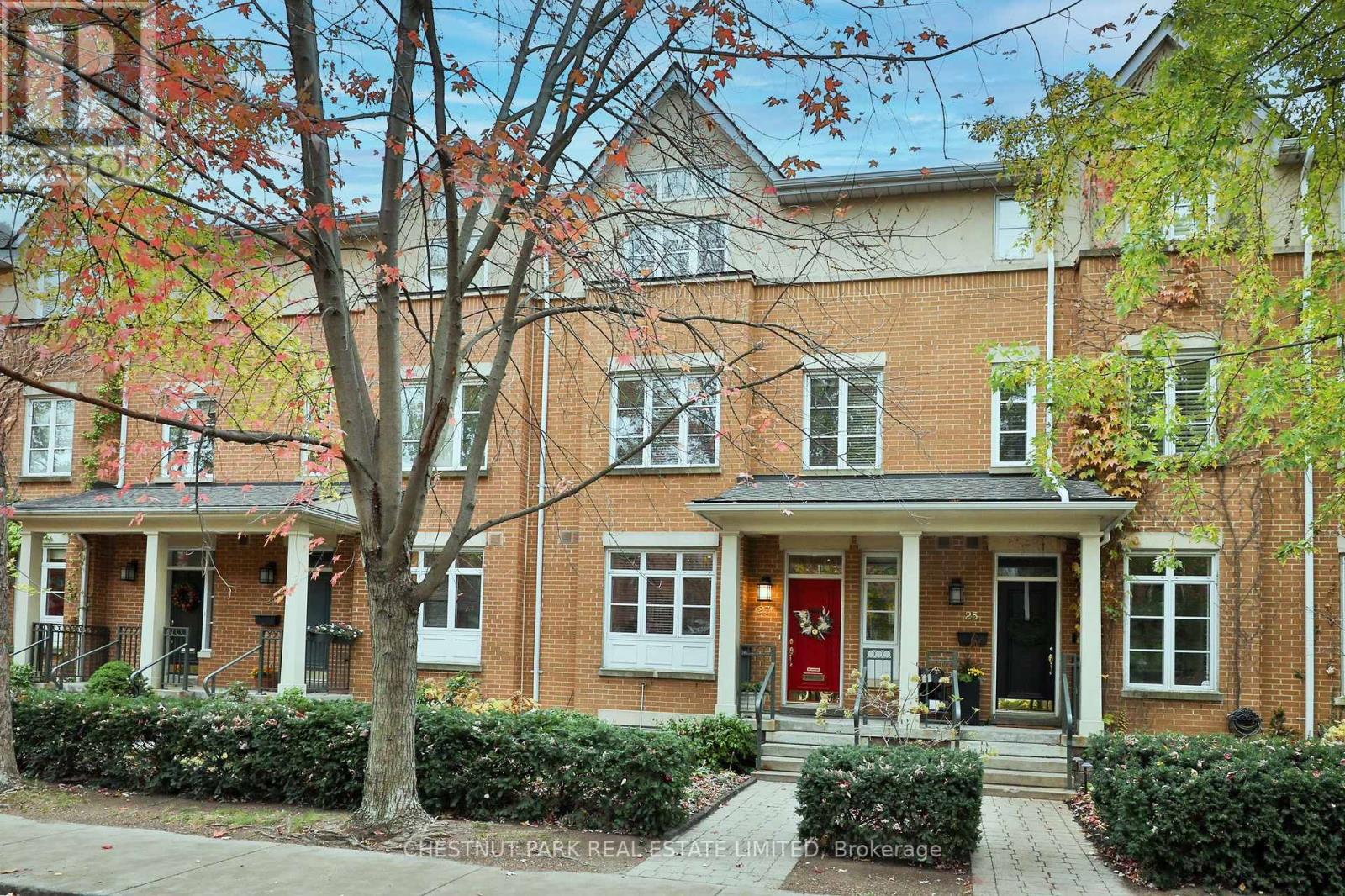 27 SHAFTESBURY AVENUE, Toronto, Ontario