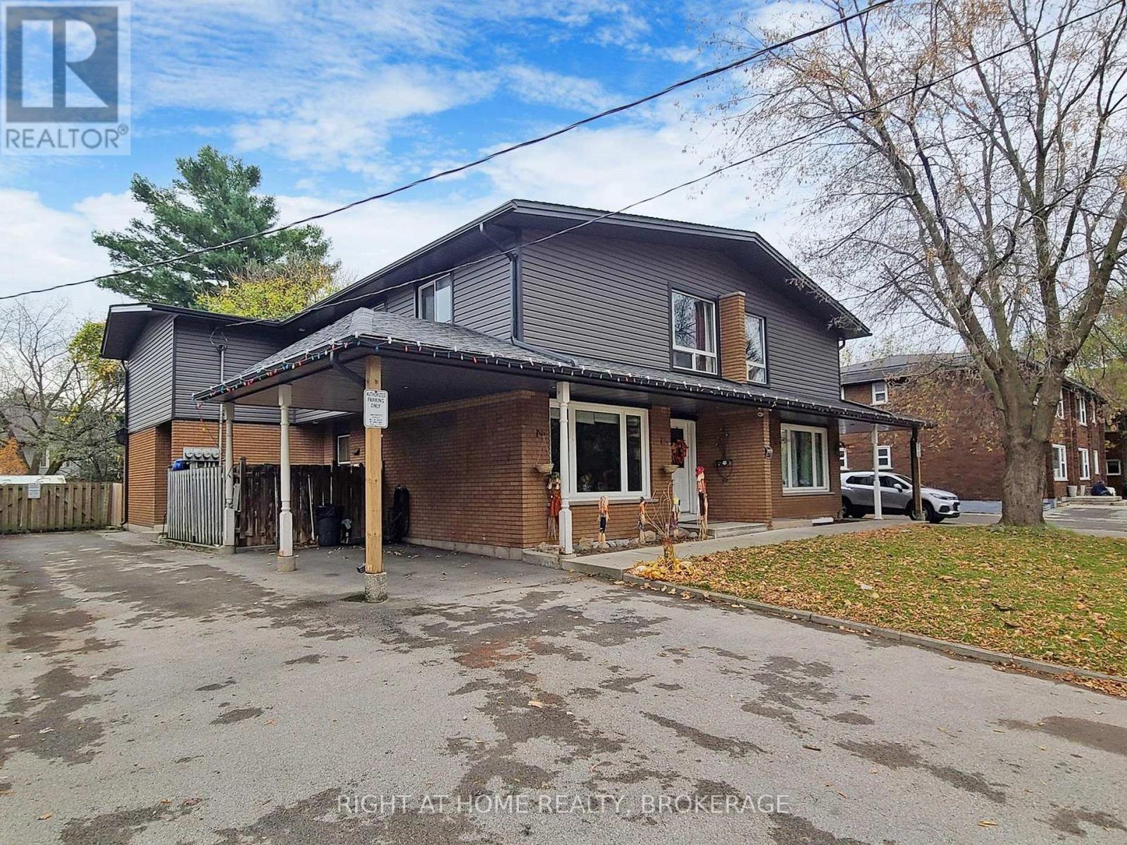 3 - 2060 Prospect Street, Burlington, Ontario  L7R 1Y9 - Photo 2 - W10408390