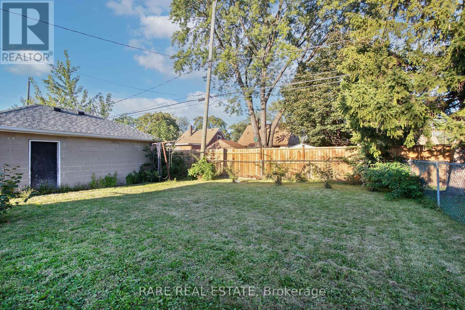 Property at 1544 PILLETTE ROAD image 4