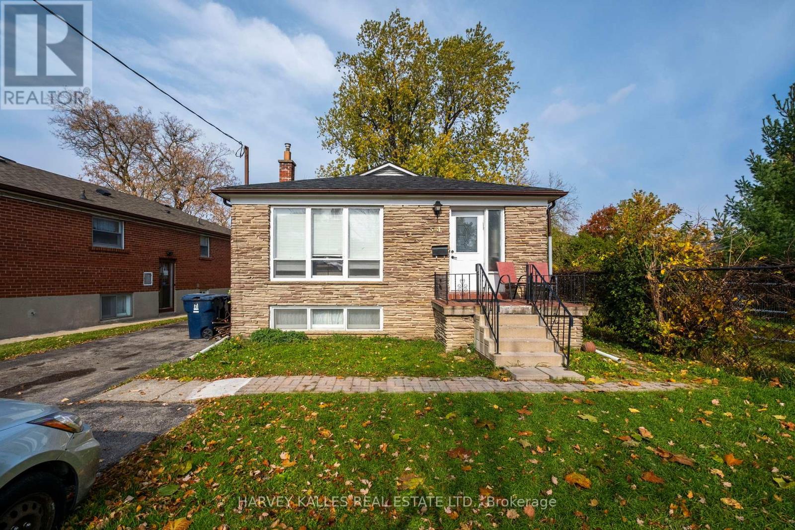 54 CLANTON PARK ROAD, Toronto, Ontario