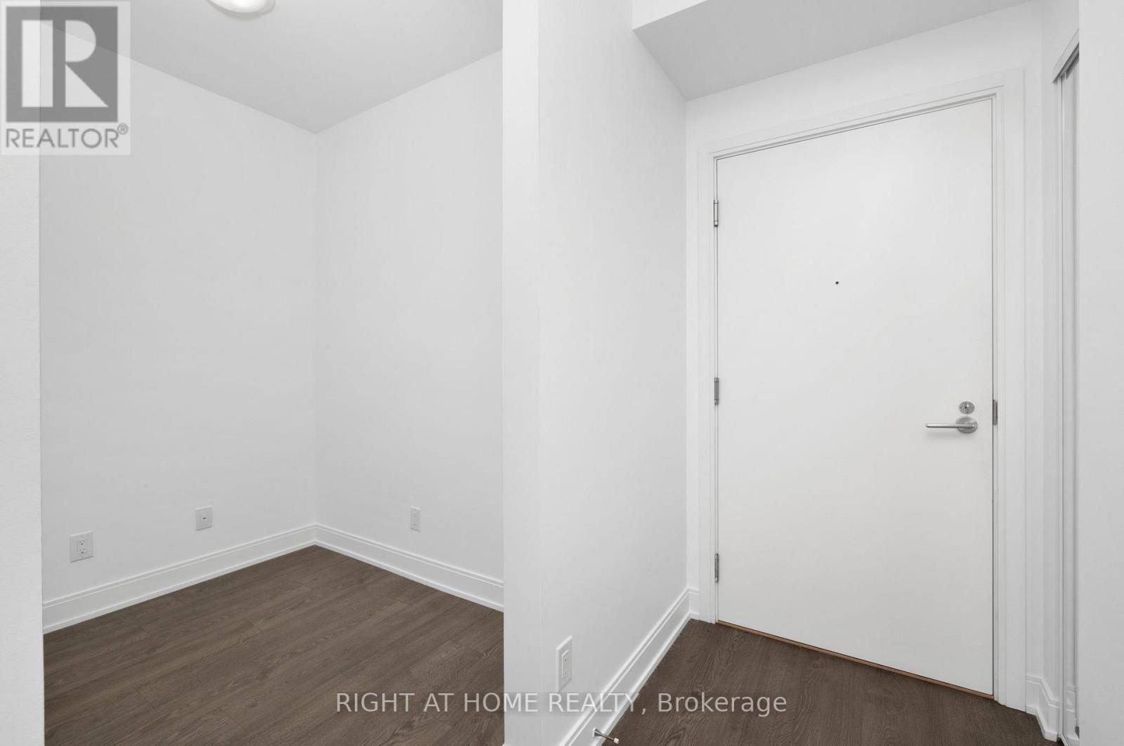 807 - 70 Annie Craig Drive, Toronto, Ontario  M8V 0G2 - Photo 3 - W10410025