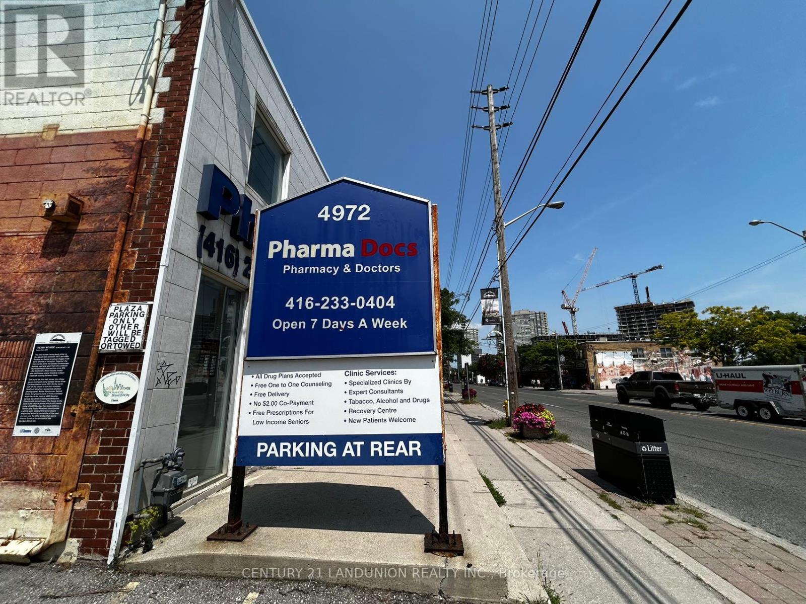 Bsmt - 4972 Dundas Street W, Toronto (Islington-City Centre West), Ontario  M9A 1B7 - Photo 4 - W9512392