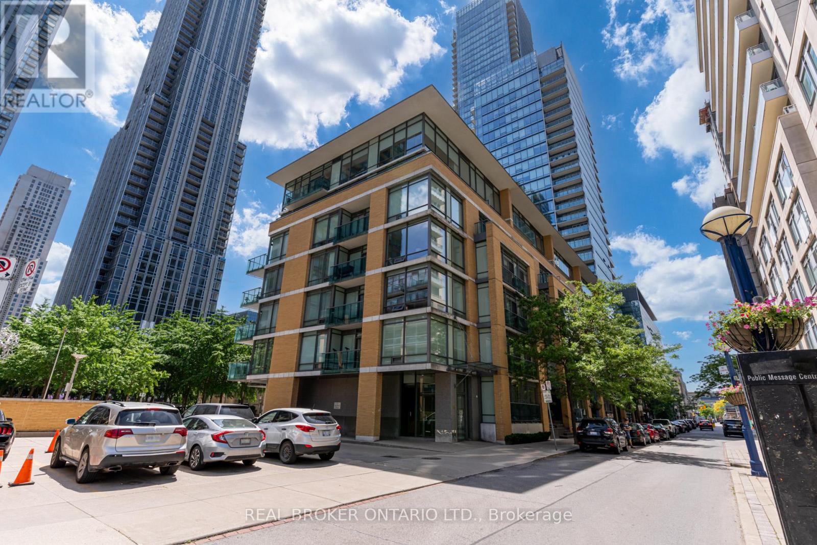 104 - 21 SCOLLARD STREET, Toronto, Ontario