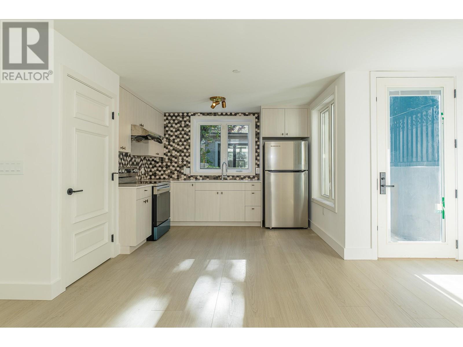 1718 W 61st Avenue, Vancouver, British Columbia  V6P 2C3 - Photo 35 - R2942264