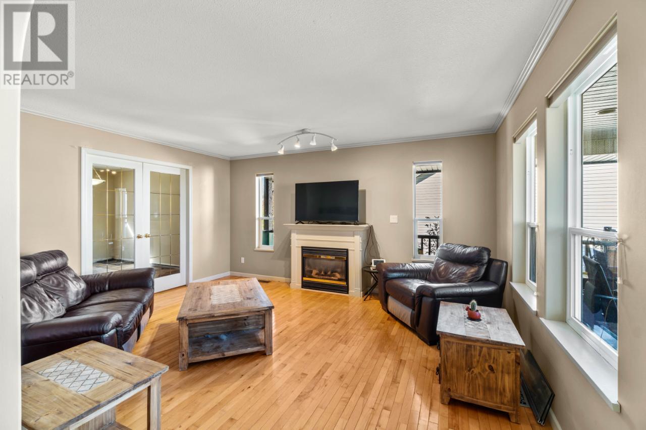 4942 WOODLAND Court Kamloops