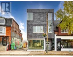 899 DUNDAS STREET W, Toronto, Ontario