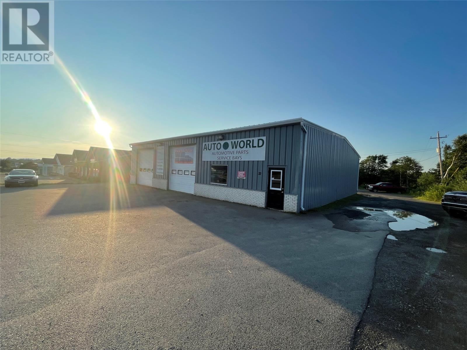 32 Hardy Avenue, Grand Falls Windsor, Newfoundland & Labrador  A2A 2T9 - Photo 2 - 1275656