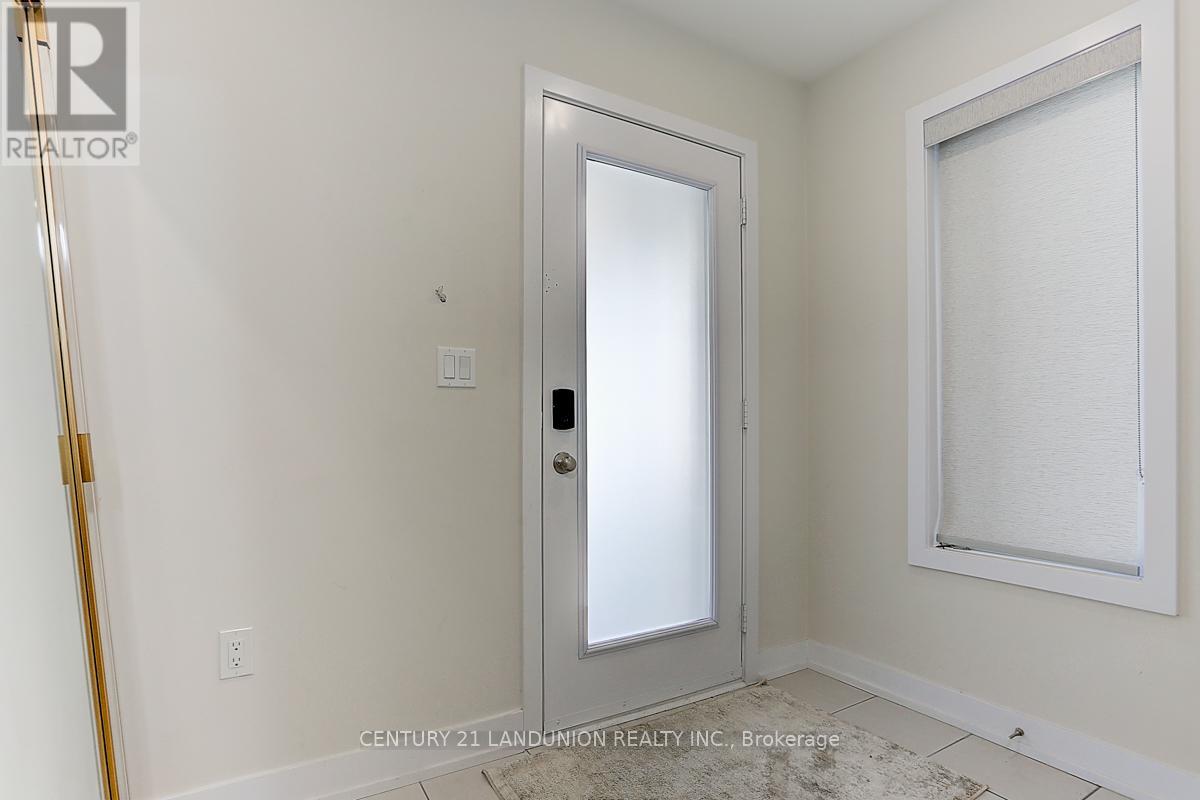 31 Ingersoll Lane, Richmond Hill, Ontario  L4E 1G9 - Photo 9 - N10410554